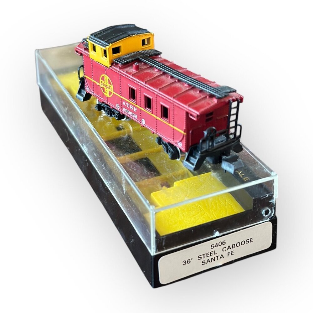 Bachmann N Scale 36" ATSF Santa Fe Steel Caboose Model Train Car 5406